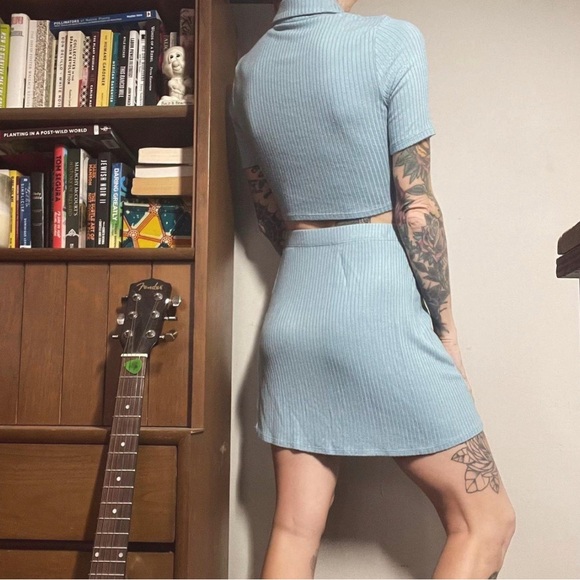 Reformation “Peggy” two piece short sleeve mini knit - Picture 3 of 3